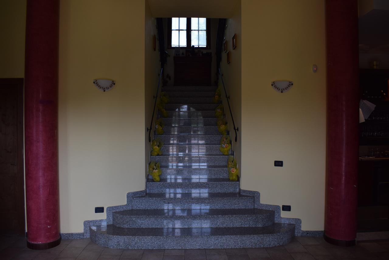 Agriturismo Mulino Bianco 로나토 외부 사진