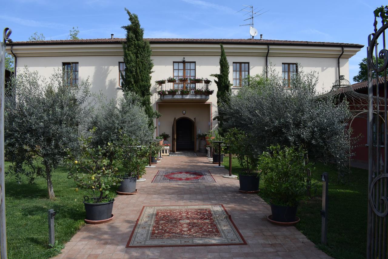 Agriturismo Mulino Bianco 로나토 외부 사진