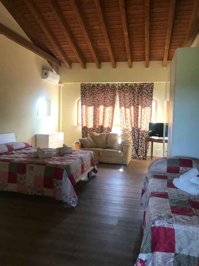 Agriturismo Mulino Bianco 로나토 외부 사진